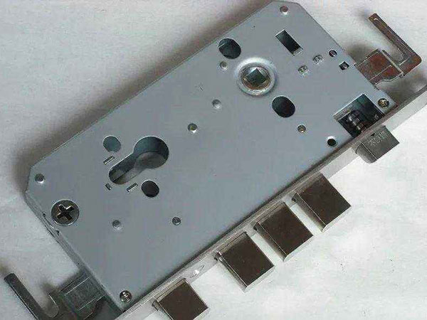 阜平24小时上门开锁公司